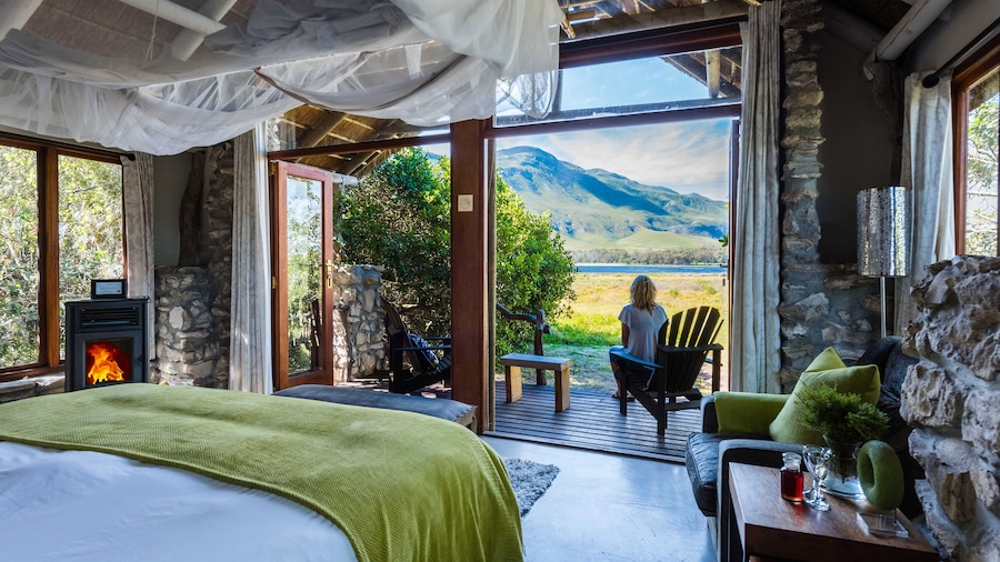 Mosaic Lagoon Lodge