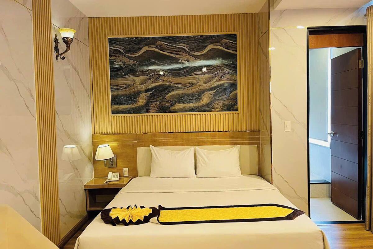 Minibar, in-room safe, desk, soundproofing