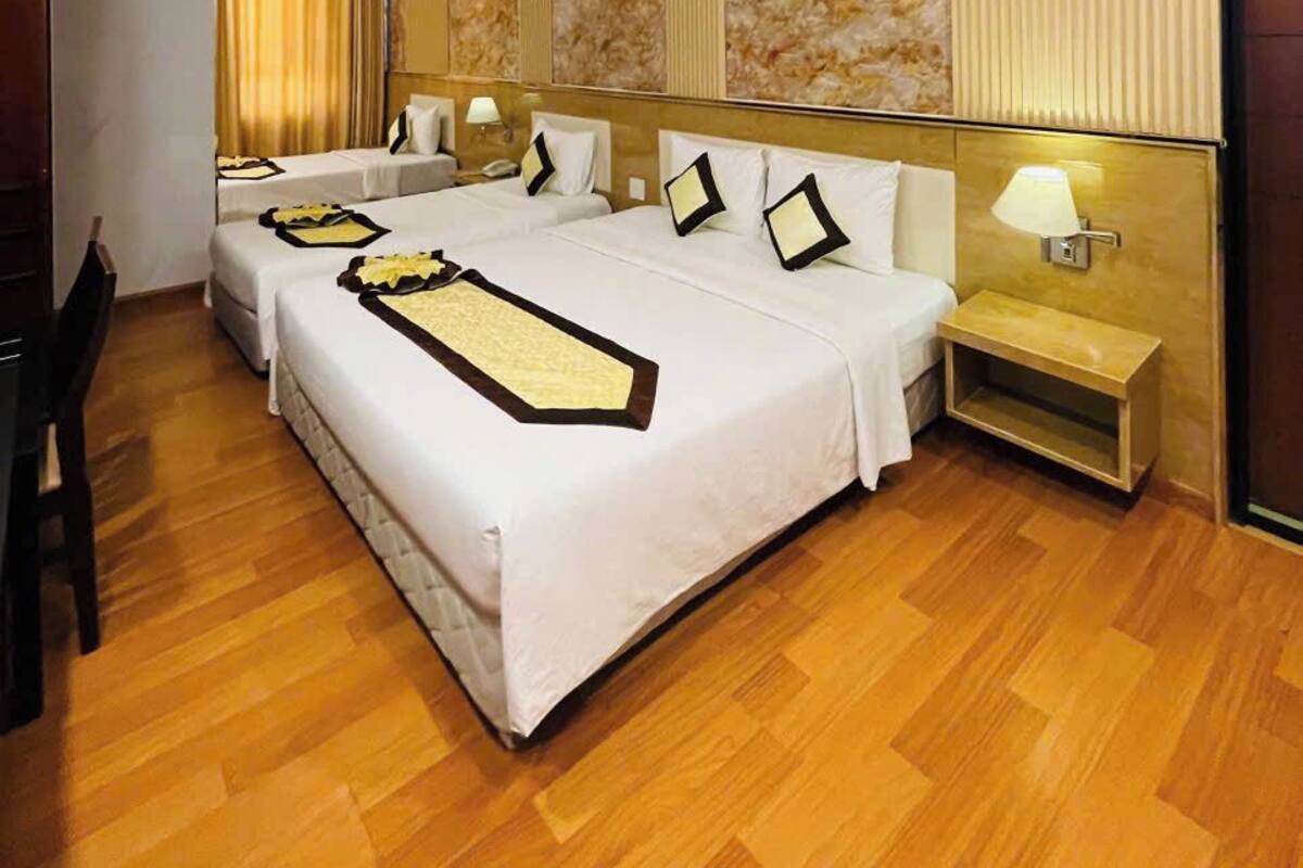 Family Suite, 1 Bedroom, City View