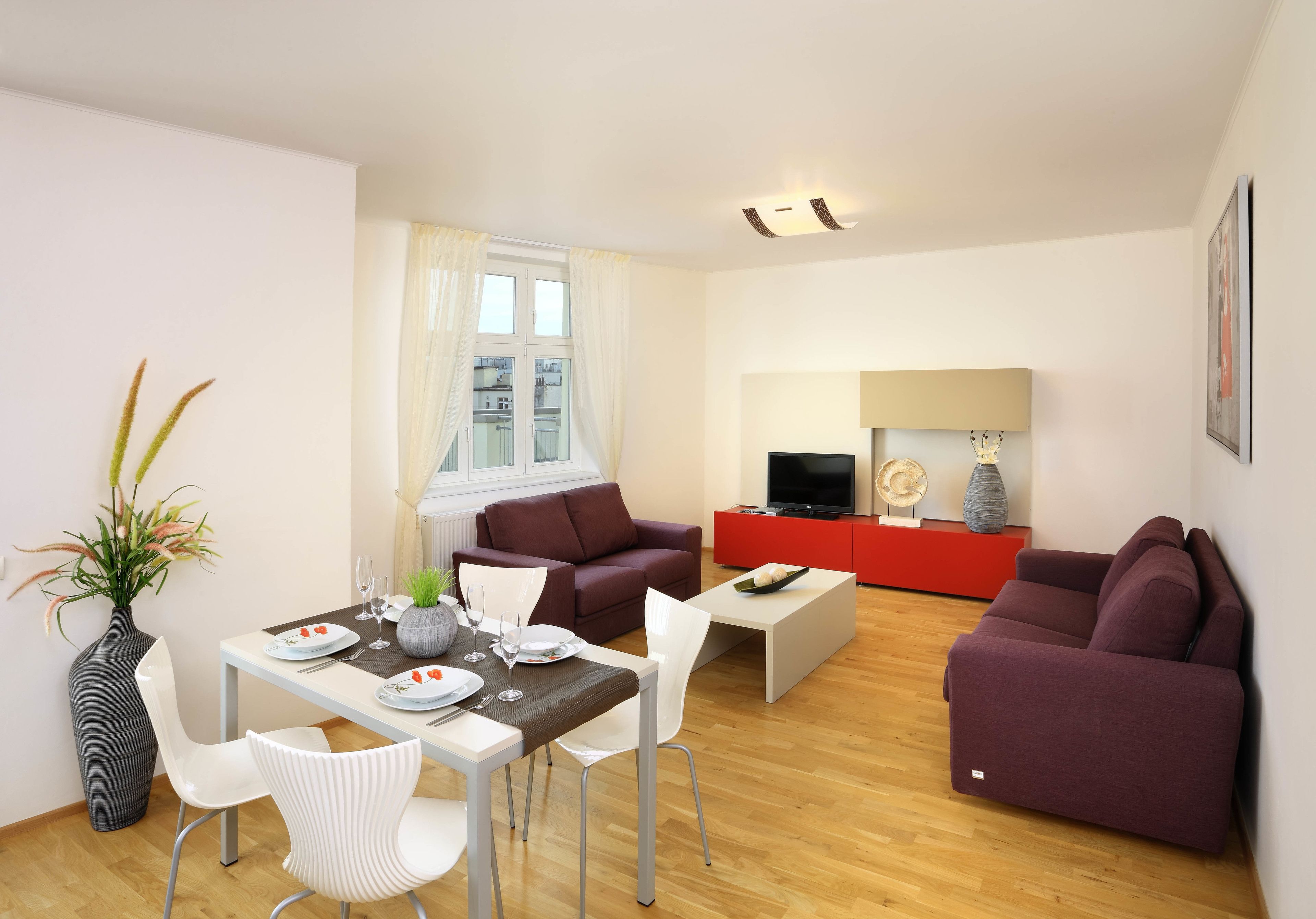 deluxe apartment, 3 bedrooms, terrace | living room | flat-screen tv