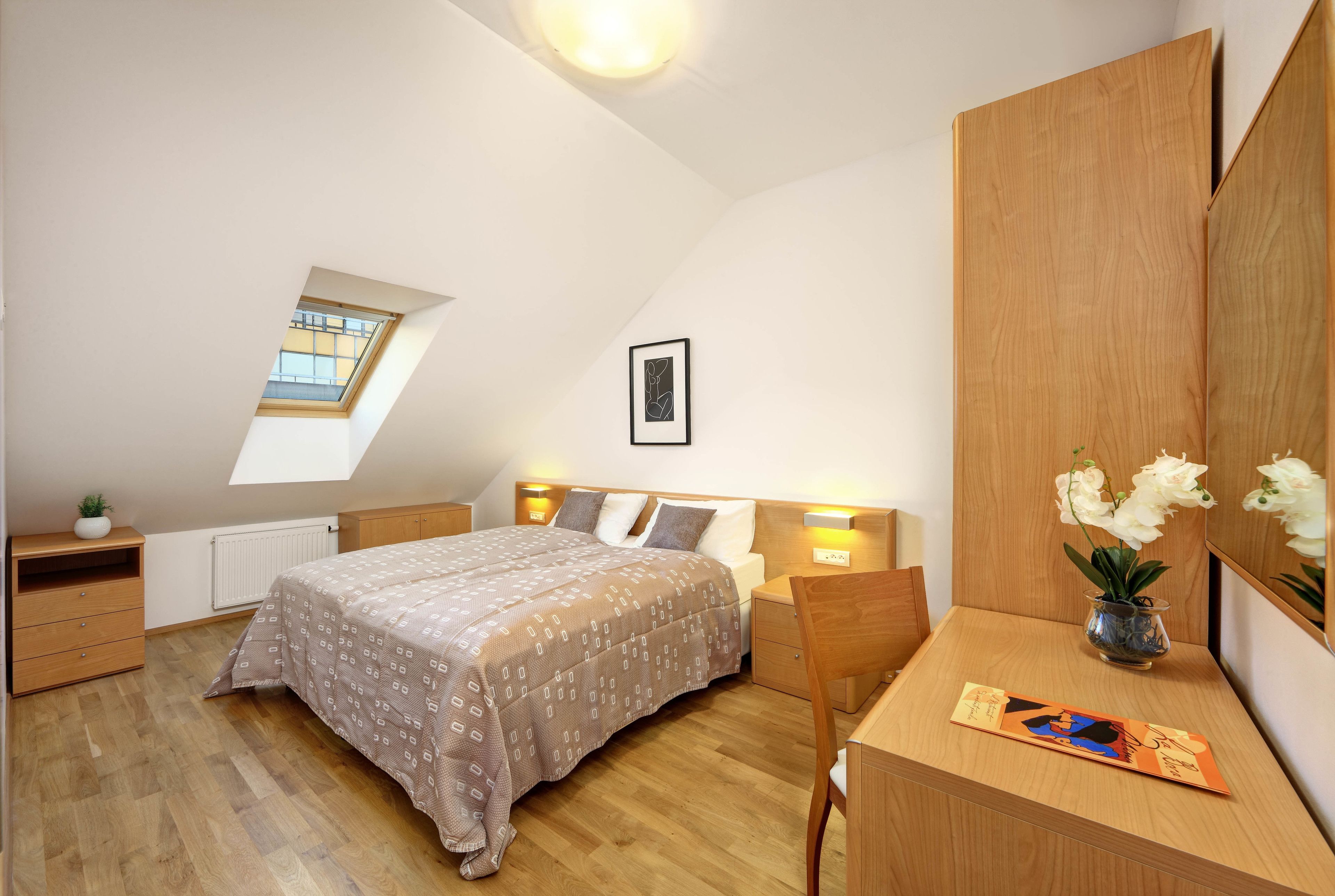 in-room safe, iron/ironing board, free cots/infant beds, rollaway beds