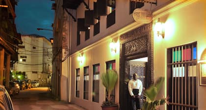 Dhow Palace Hotel
