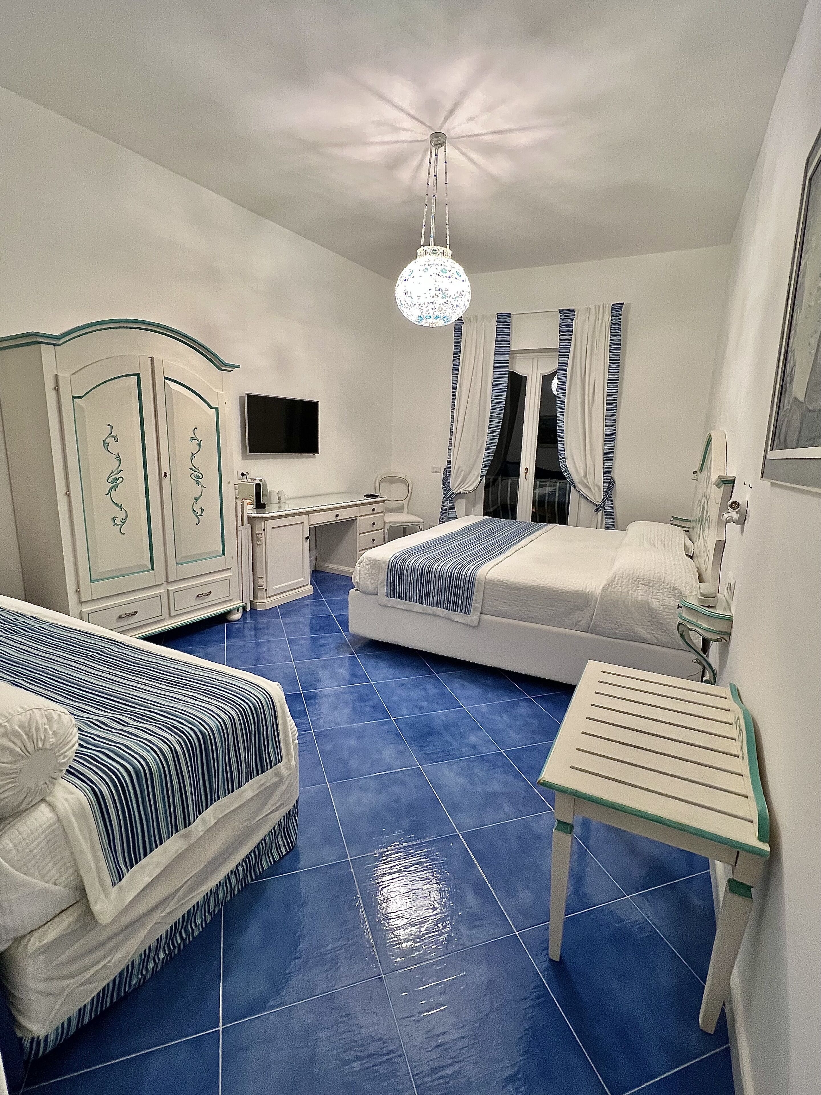 family triple room, balcony | 1 bedroom, down duvets, in-room safe, blackout curtains