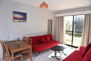 Apartment, 1 Schlafzimmer | Essbereich im Zimmer