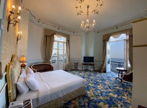 Minibar, in-room safe, desk, blackout curtains - Windsor Palace Luxury Heritage Hotel Since 1906 by Paradise Inn Group (Alexandria)