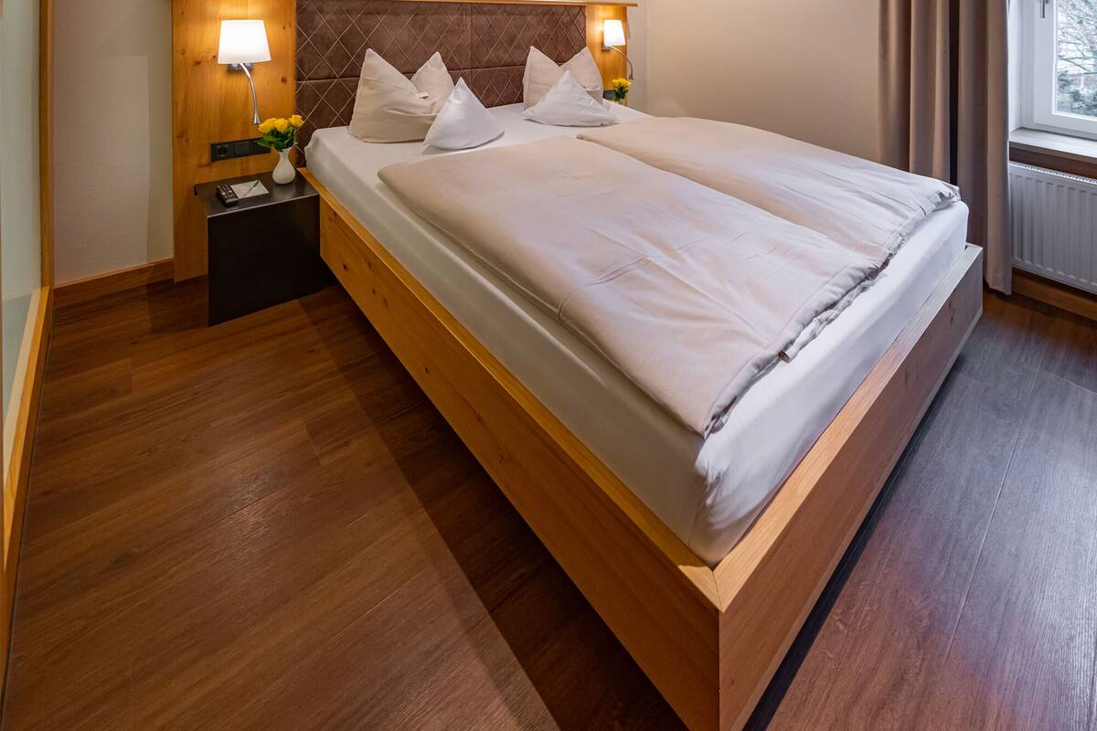 comfort double room | 1 bedroom, desk, laptop workspace, free wifi