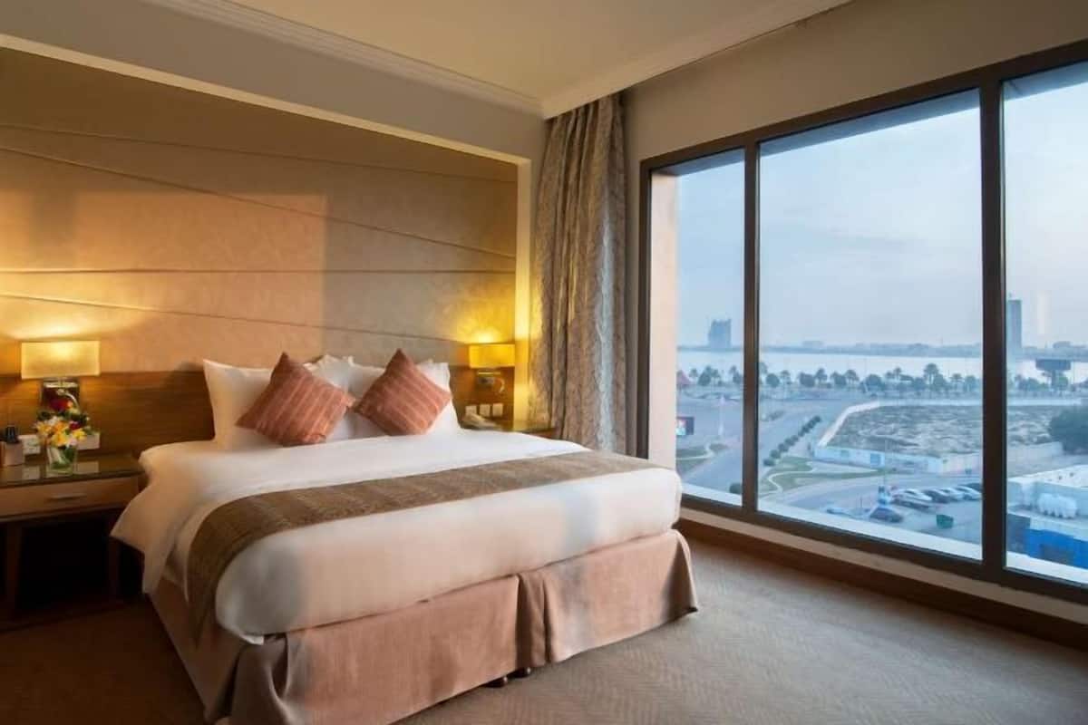 Ropa de cama hipoalergénica y minibar