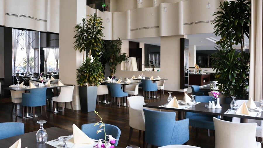 Golden Tulip Dammam Corniche Hotel