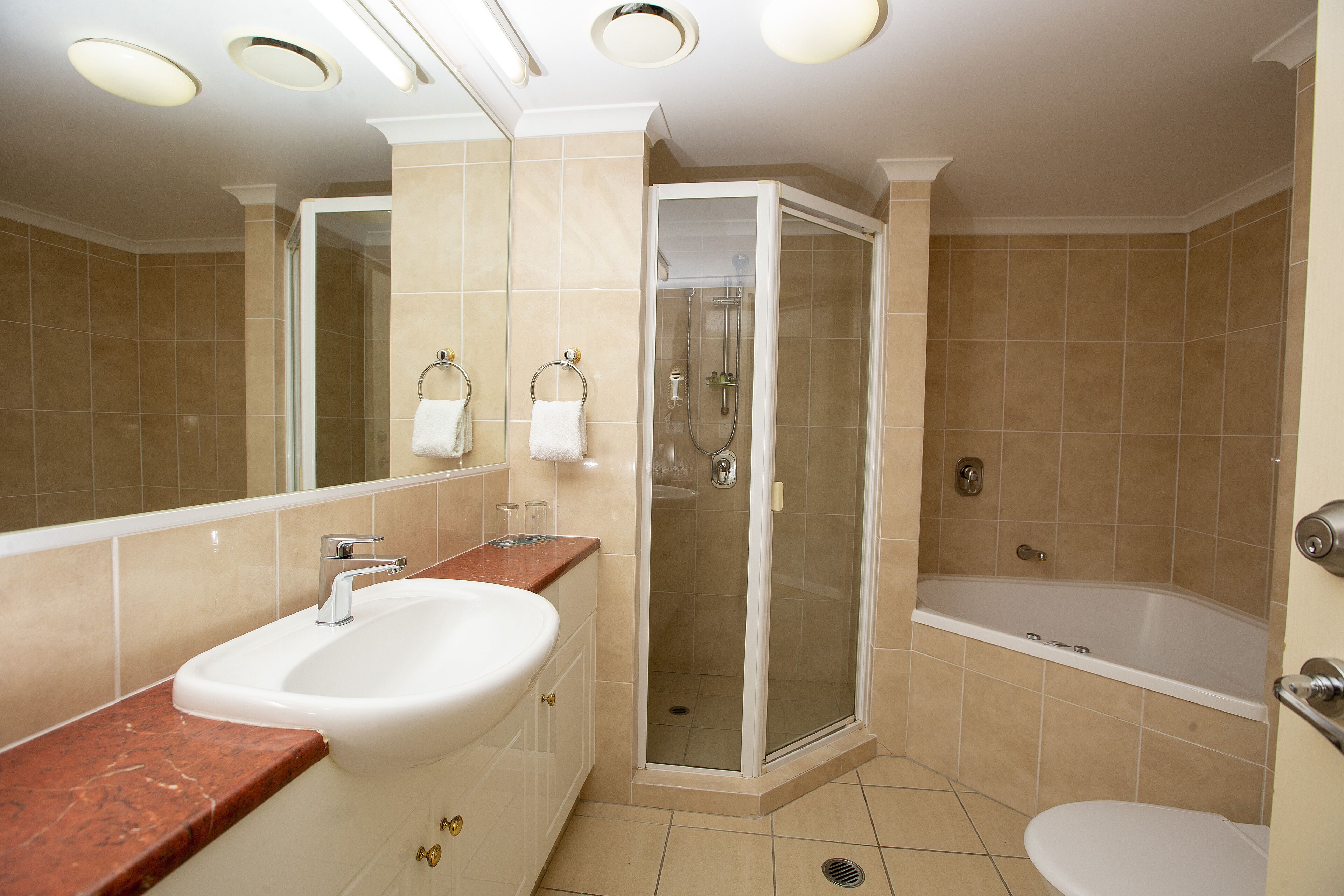 Apartment, 3 Bedrooms | Bathroom | Free toiletries, hair dryer, towels