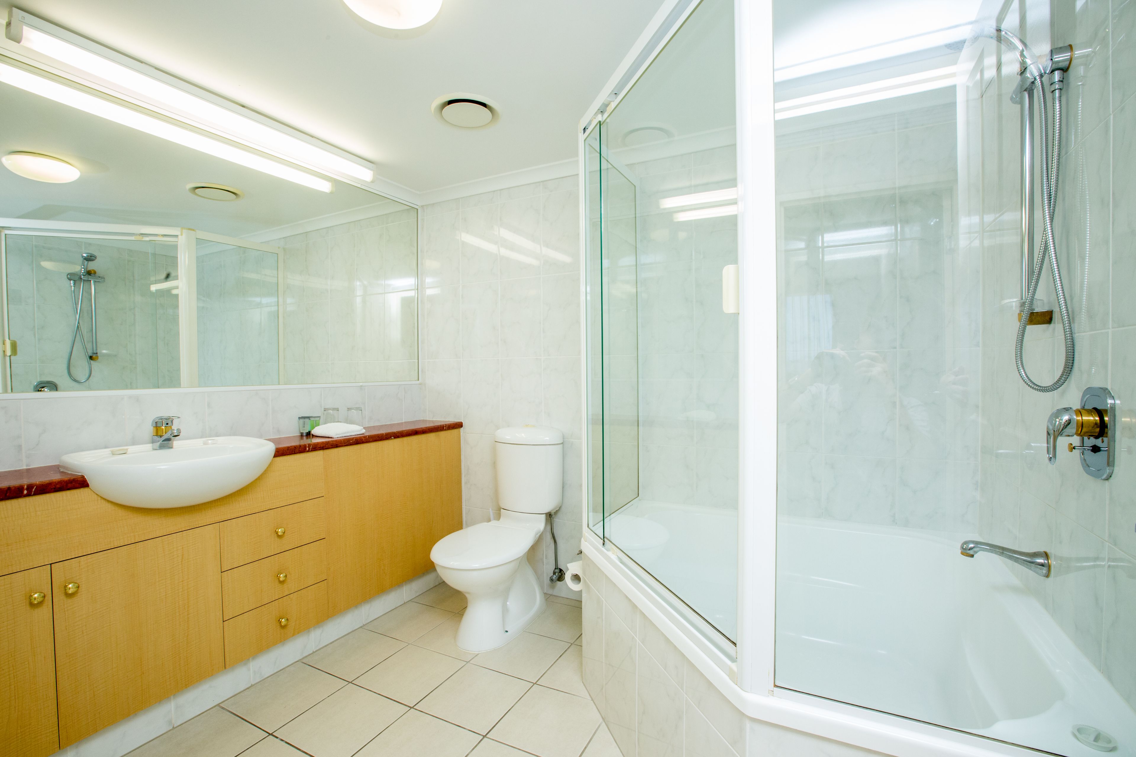 Apartment, 1 Bedroom | Bathroom | Free toiletries, hair dryer, towels