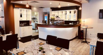 Springwood Tower Apartment Hotel