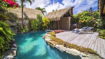 Beachfront Villa | Pool | Outdoor pool, pool loungers