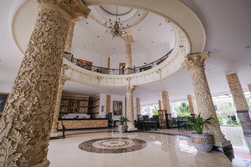 The GRAND PALACE Hotel - YOGYAKARTA