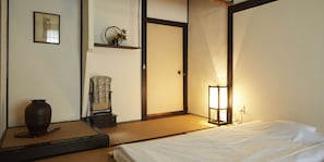 Traditional Triple Room, Multiple Beds (For 3 people,Check in time 4pm-10pm) - Takeyaso Inn (Amagasaki)