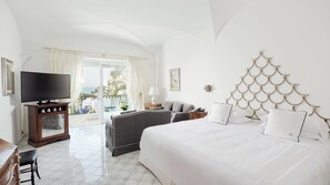 Junior Suite (Deluxe)