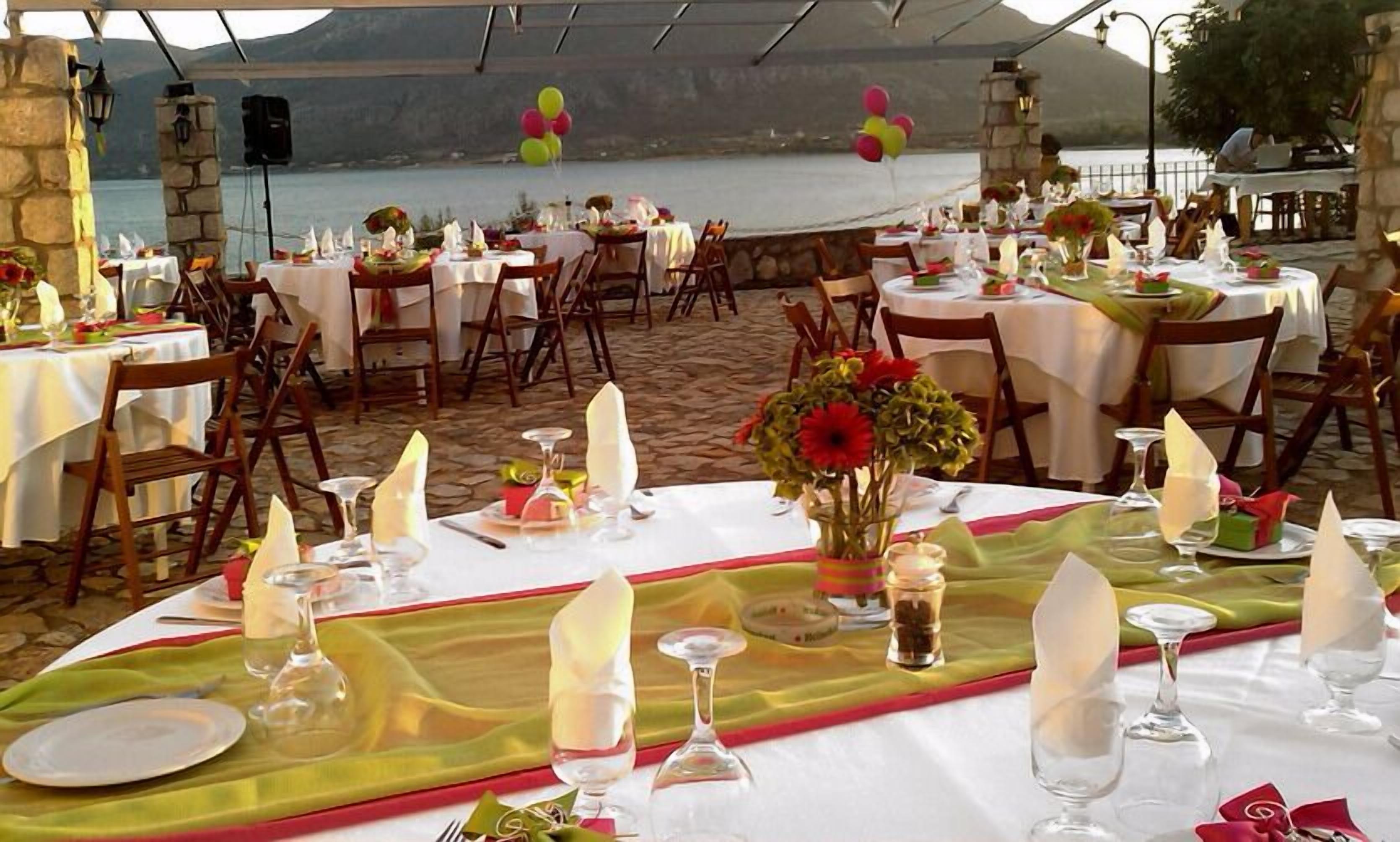 outdoor banquet area