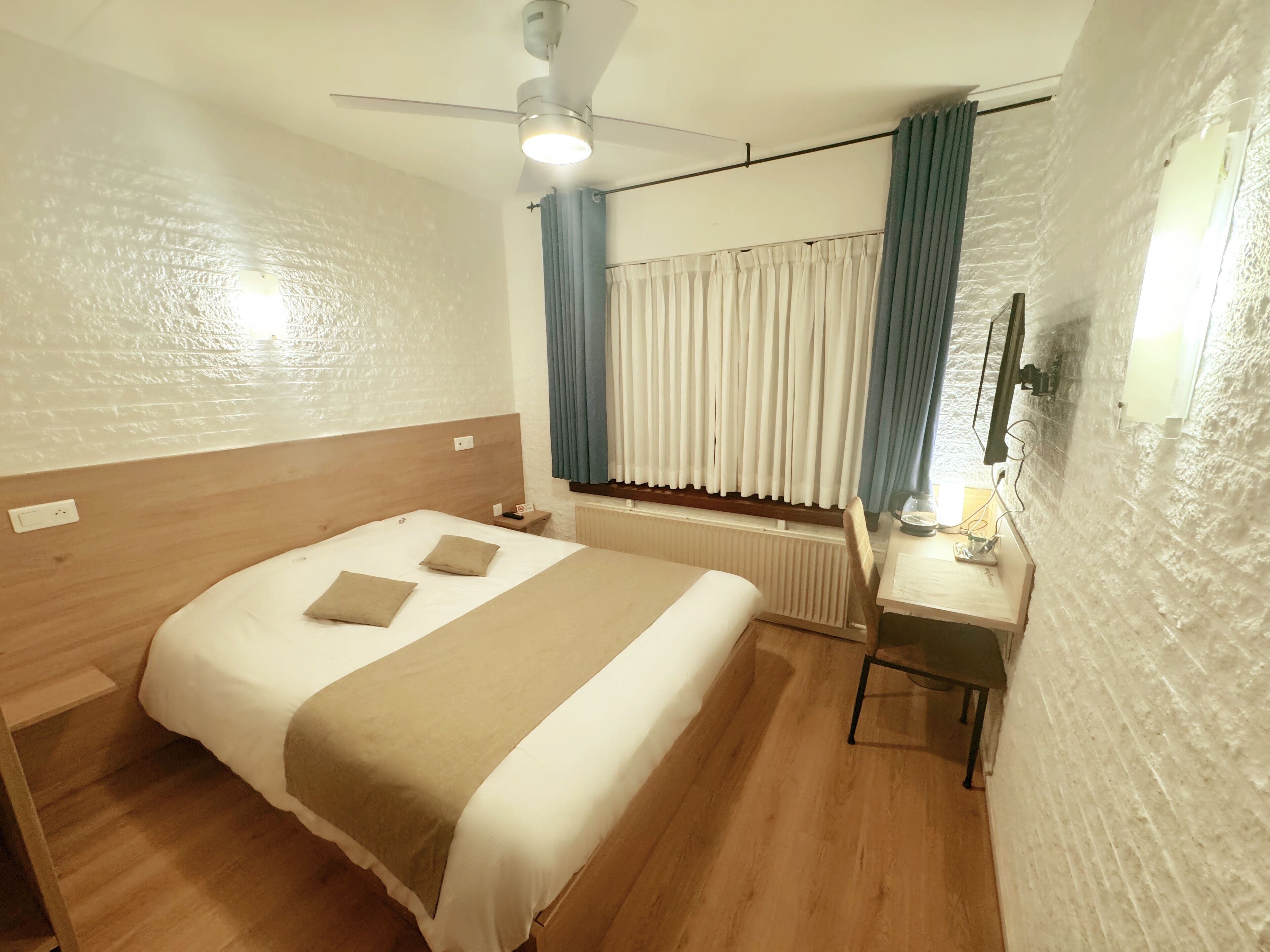 Economy Room | In-room safe, desk, iron/ironing board, free WiFi