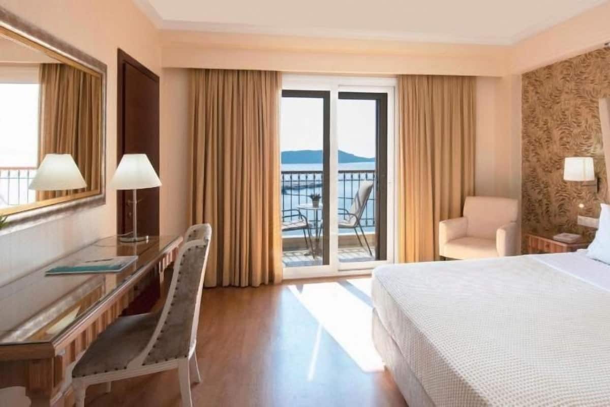 Insonorización, wifi gratis y ropa de cama