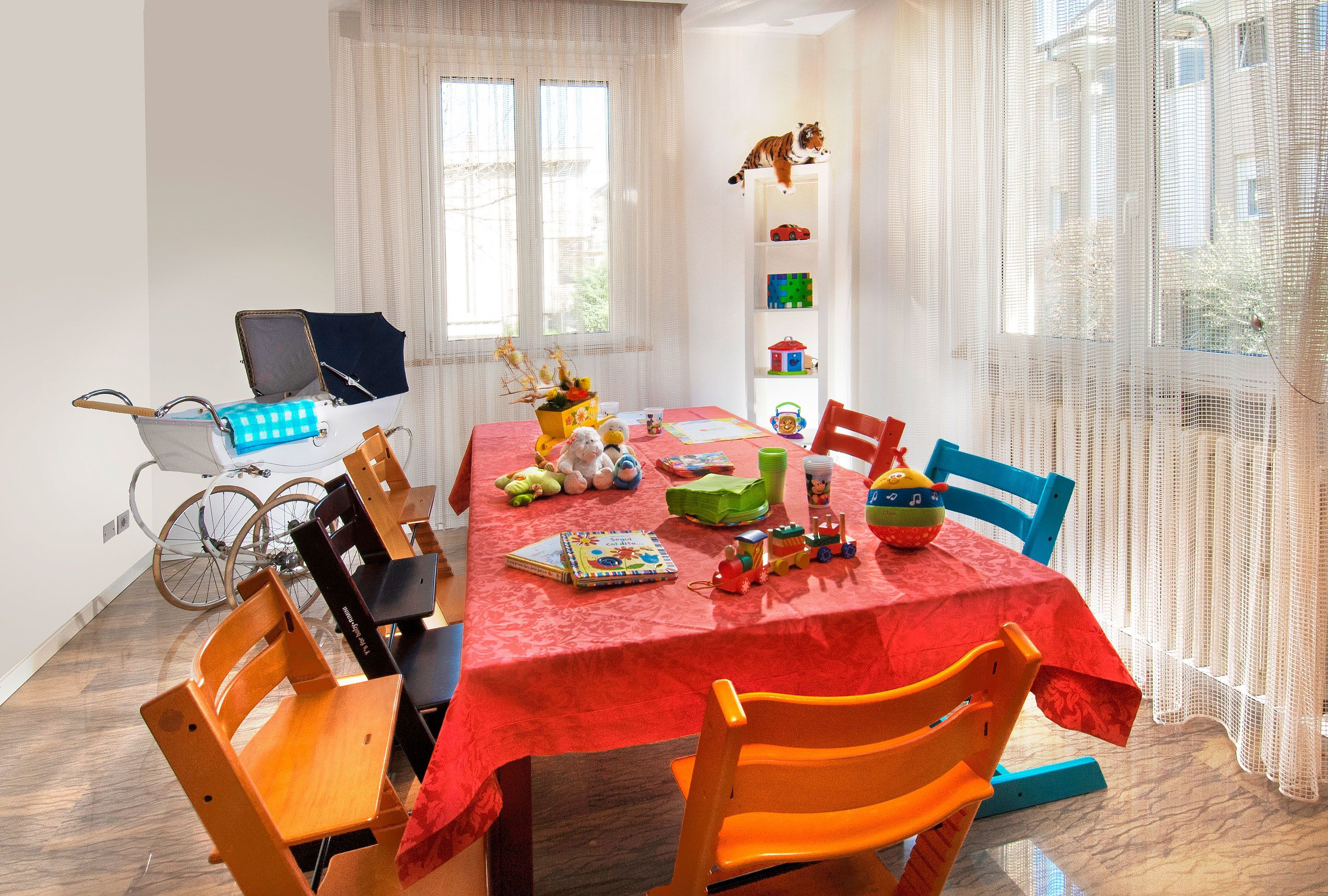 lunch and dinner served, regional cuisine