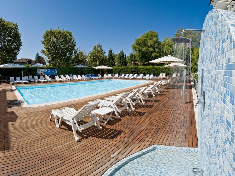 Outdoor pool, pool loungers