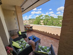 Terrace/patio - Hotel Medina de Toledo (Toledo)