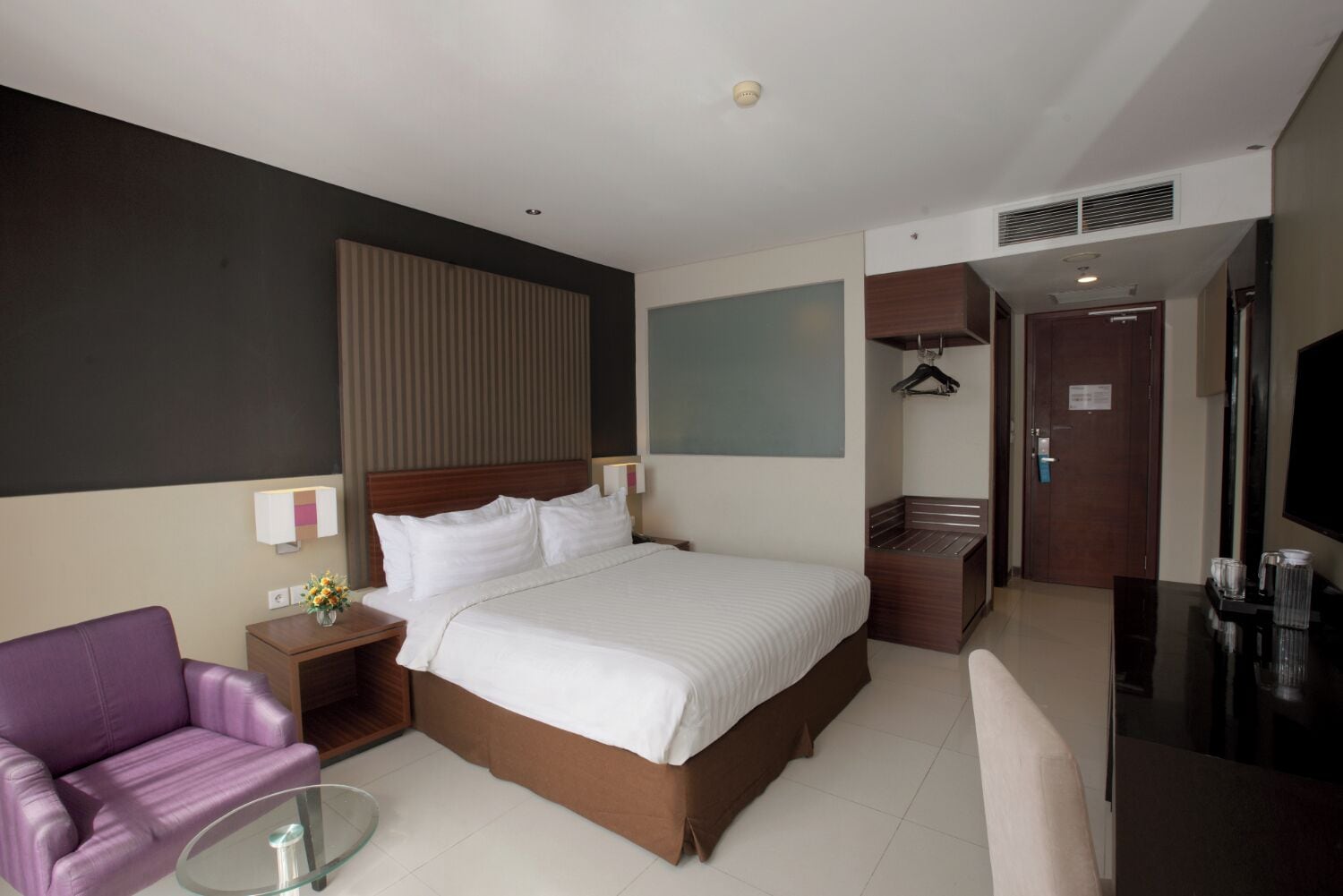 Superior Room | Minibar, in-room safe, desk, free WiFi