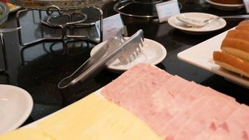 Daily buffet breakfast for a fee
