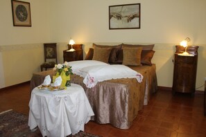Free WiFi, bed sheets - Hotel Ristorante La Torretta (Bianze)