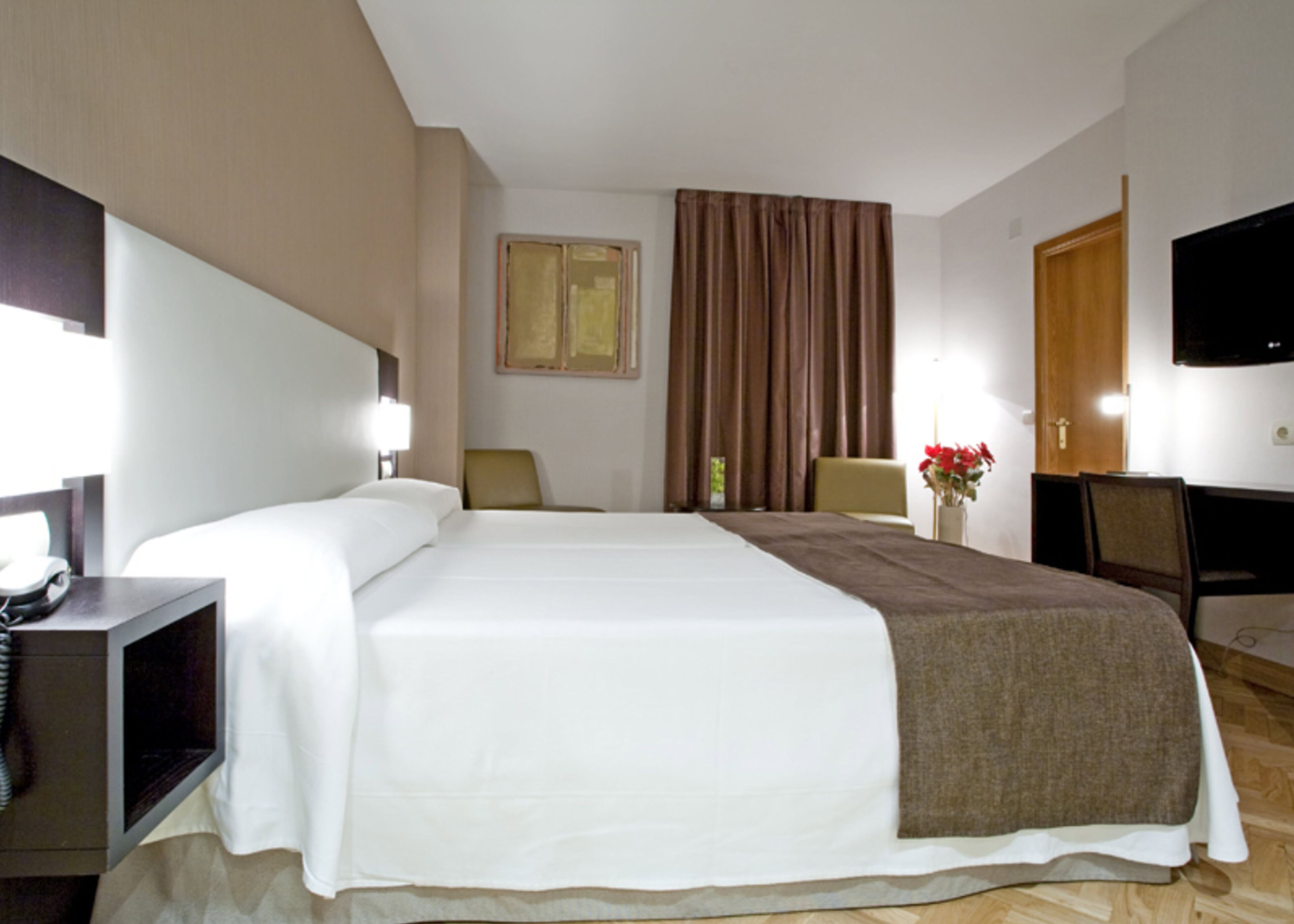 Photo - Hostal Carlos III