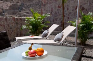 ลานระเบียง/นอกชาน