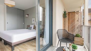 Basic Studio, Balcony (Double)