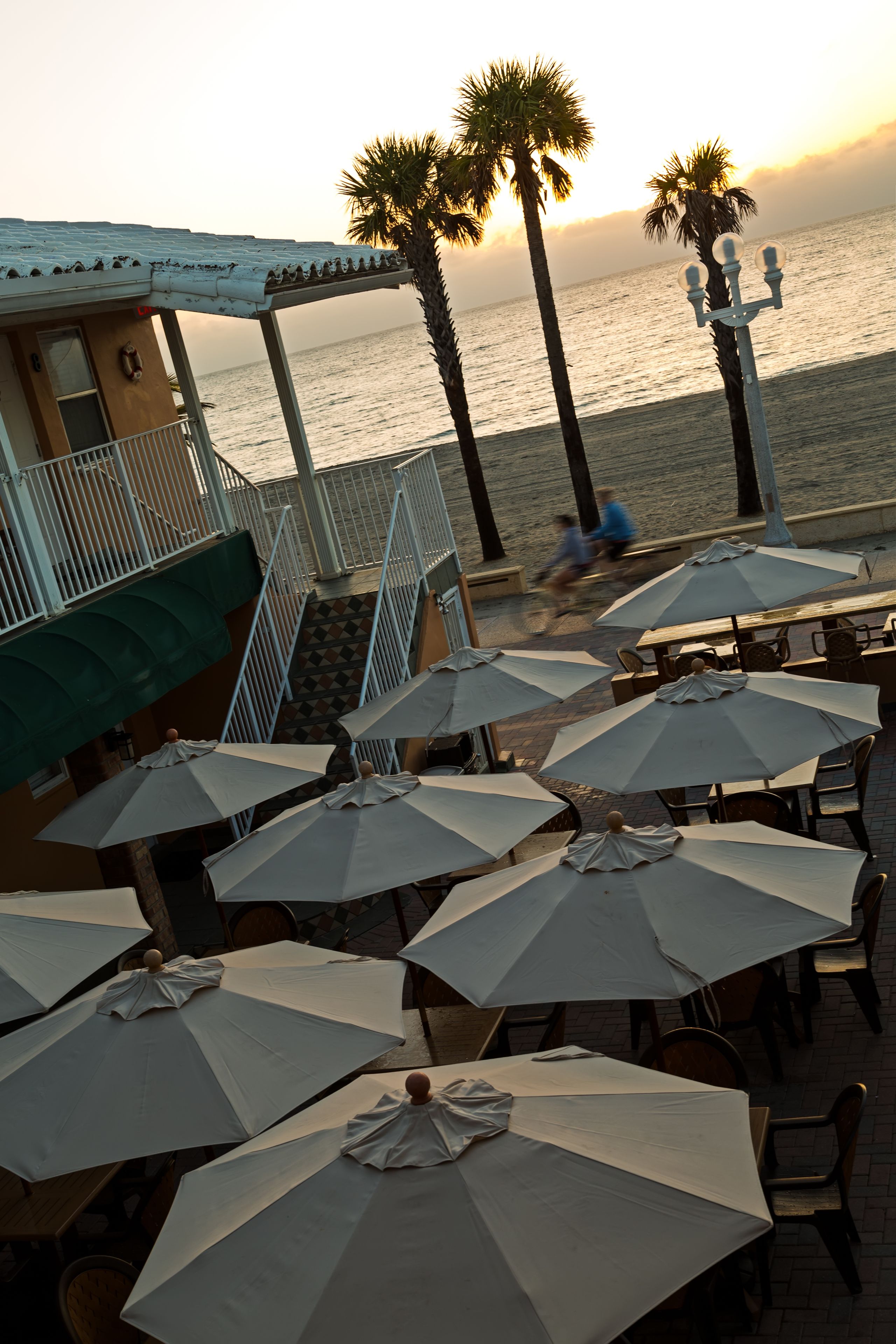 Foto - Riptide Oceanfront Hotel