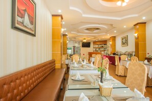 Breakfast, lunch, dinner served; Korean cuisine  - Aontel Grand Hotel (Hanoi)