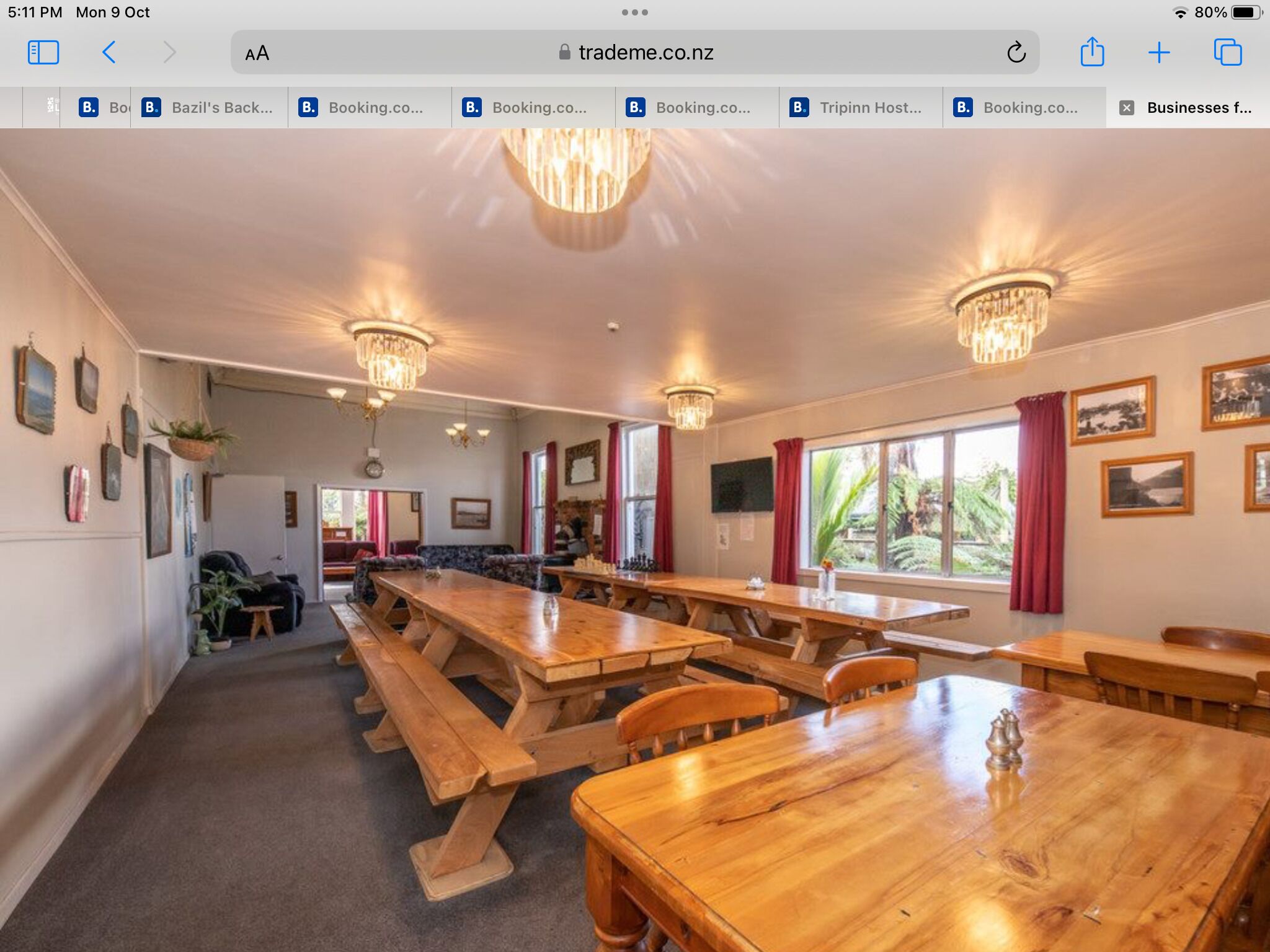 Edredón, caja de seguridad en la habitación, wifi gratis y ropa de cama 