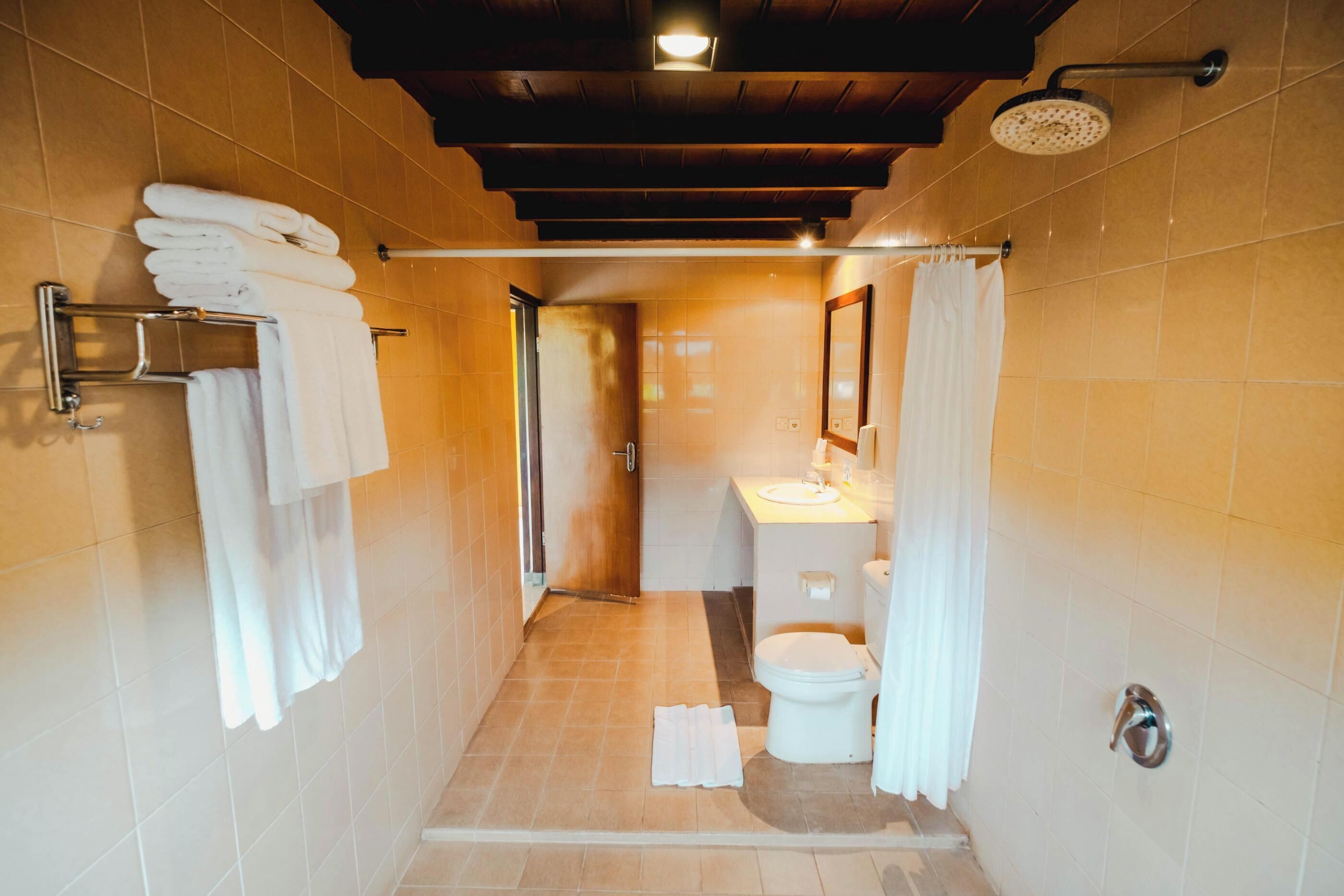 family room | bathroom | towels, soap, shampoo, toilet paper