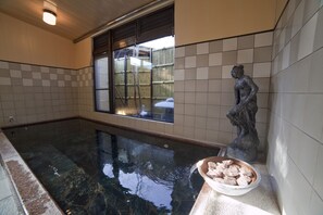 Bain à remous intérieur