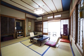 Twin Room | Dining - Hinodeya Ryokan (Ito)