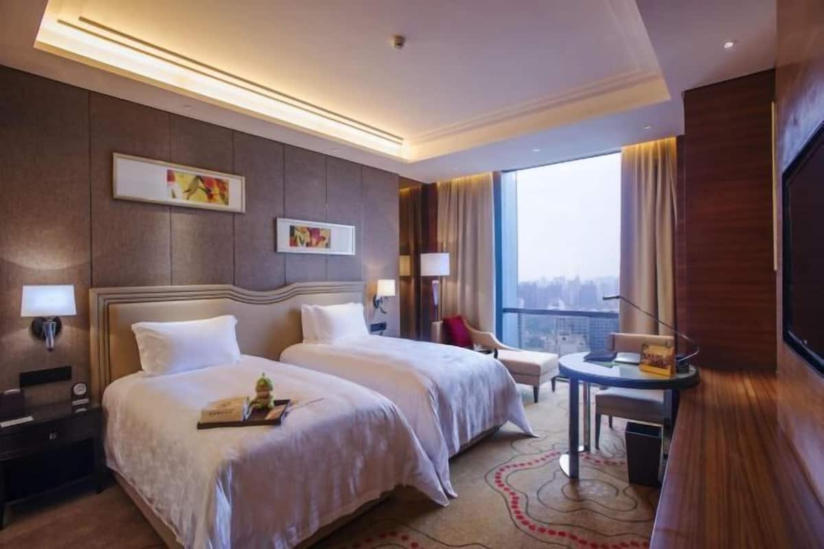 1 Schlafzimmer, Minibar, Zimmersafe, Schreibtisch