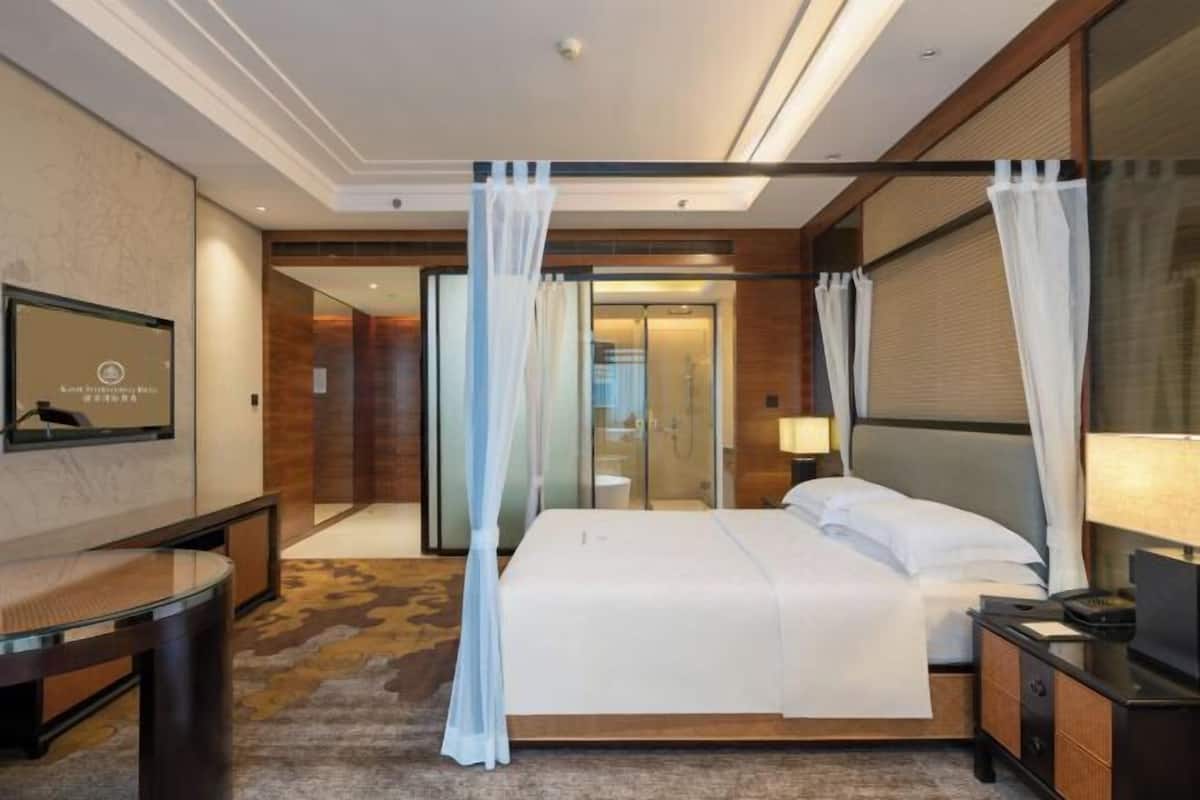1 Schlafzimmer, Minibar, Zimmersafe, Schreibtisch
