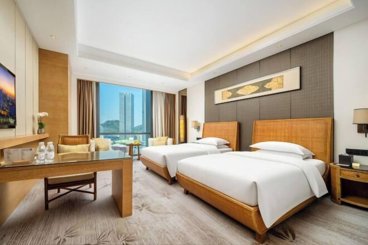 Minibar, két bảo mật tại phòng, bàn, phòng cách âm
