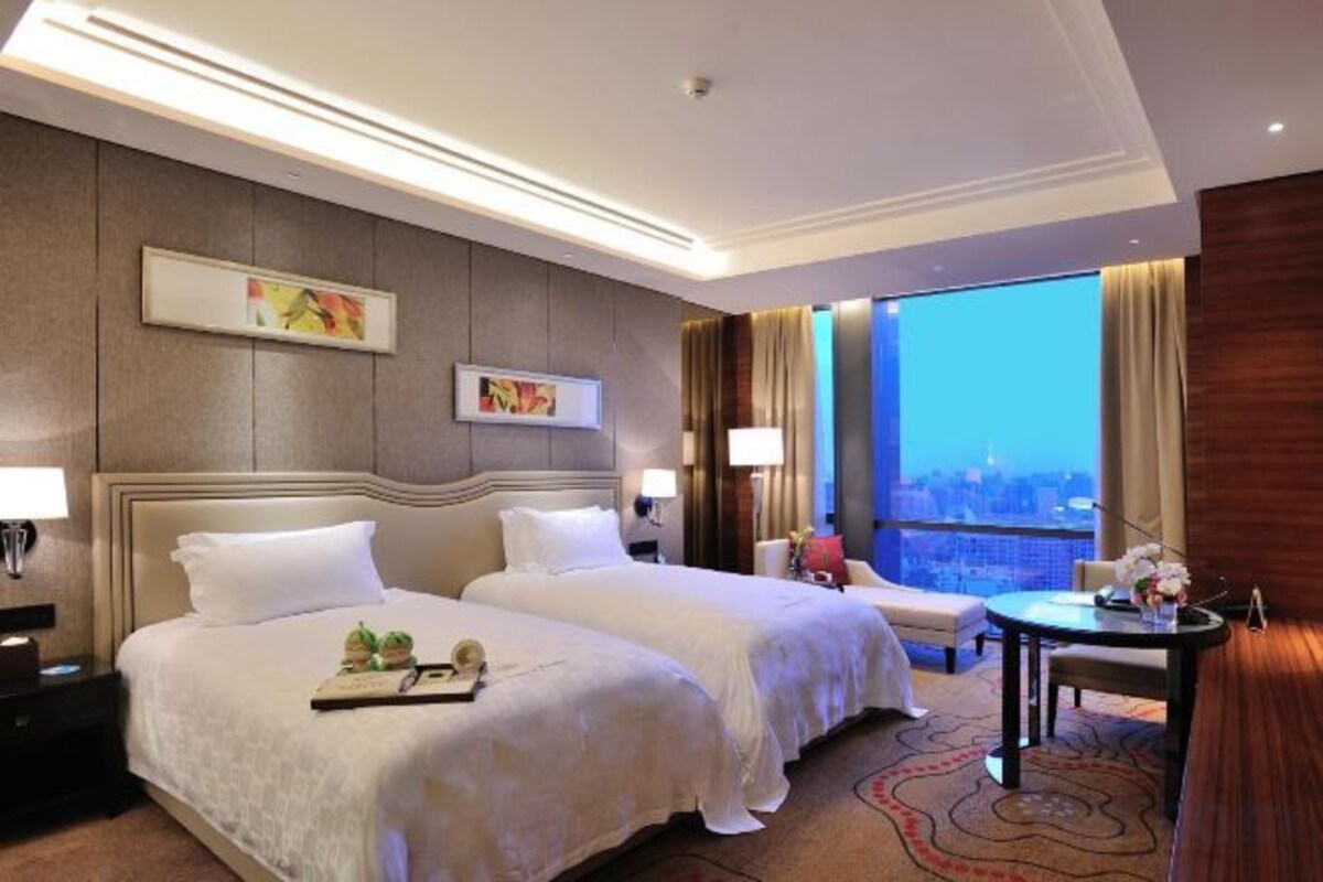Minibar, in-room safe, desk, soundproofing