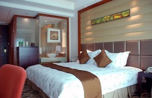 Minibar, in-room safe, iron/ironing board, Internet - Goodview Hotel Sangem (Dongguan)