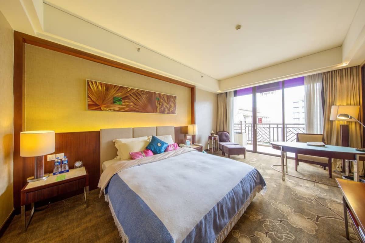 Executive Room