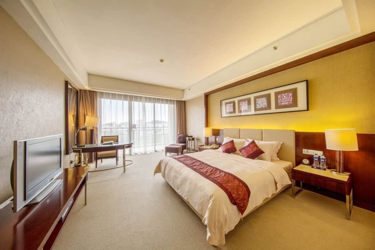 Deluxe Room, 1 King Bed