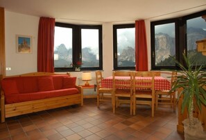 In-room dining - Hotel Garni Gonzaga (Canazei)