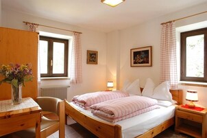 Edredones de plumas, colchones con acolchado adicional, caja fuerte