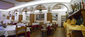 Frühstück und Abendessen