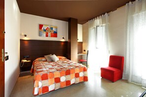 Dobbeltrom | Skrivebord, wi-fi (inkludert), sengetøy og rullestolvennlig