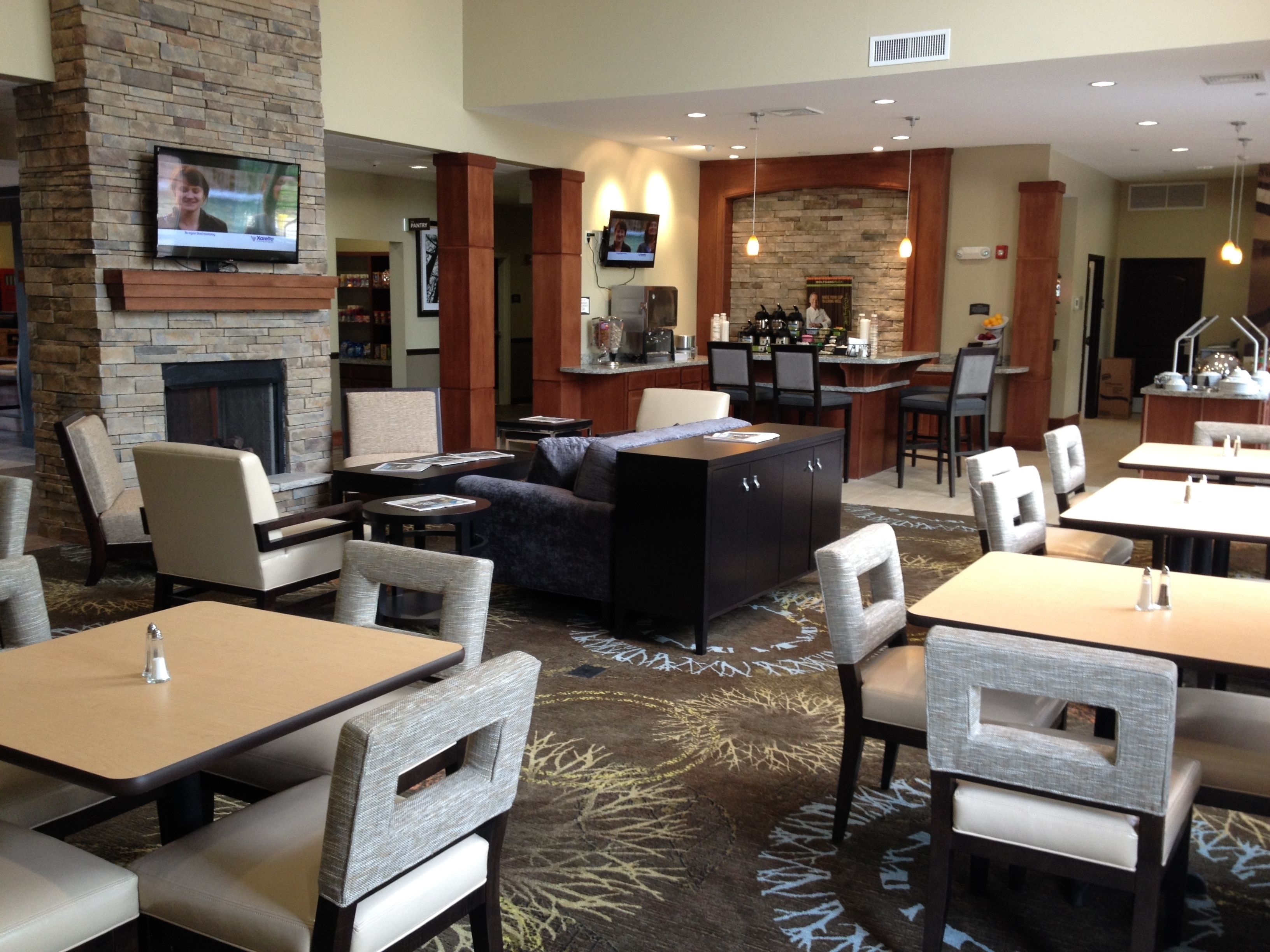 Coin salon dans le hall