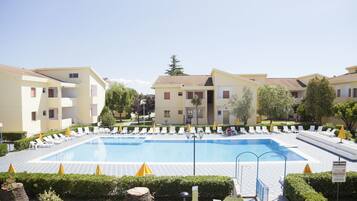 Außenpool (je nach Saison geöffnet)